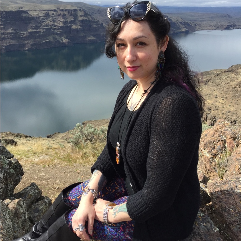 Hey 🎆 - Picture 2 of 13